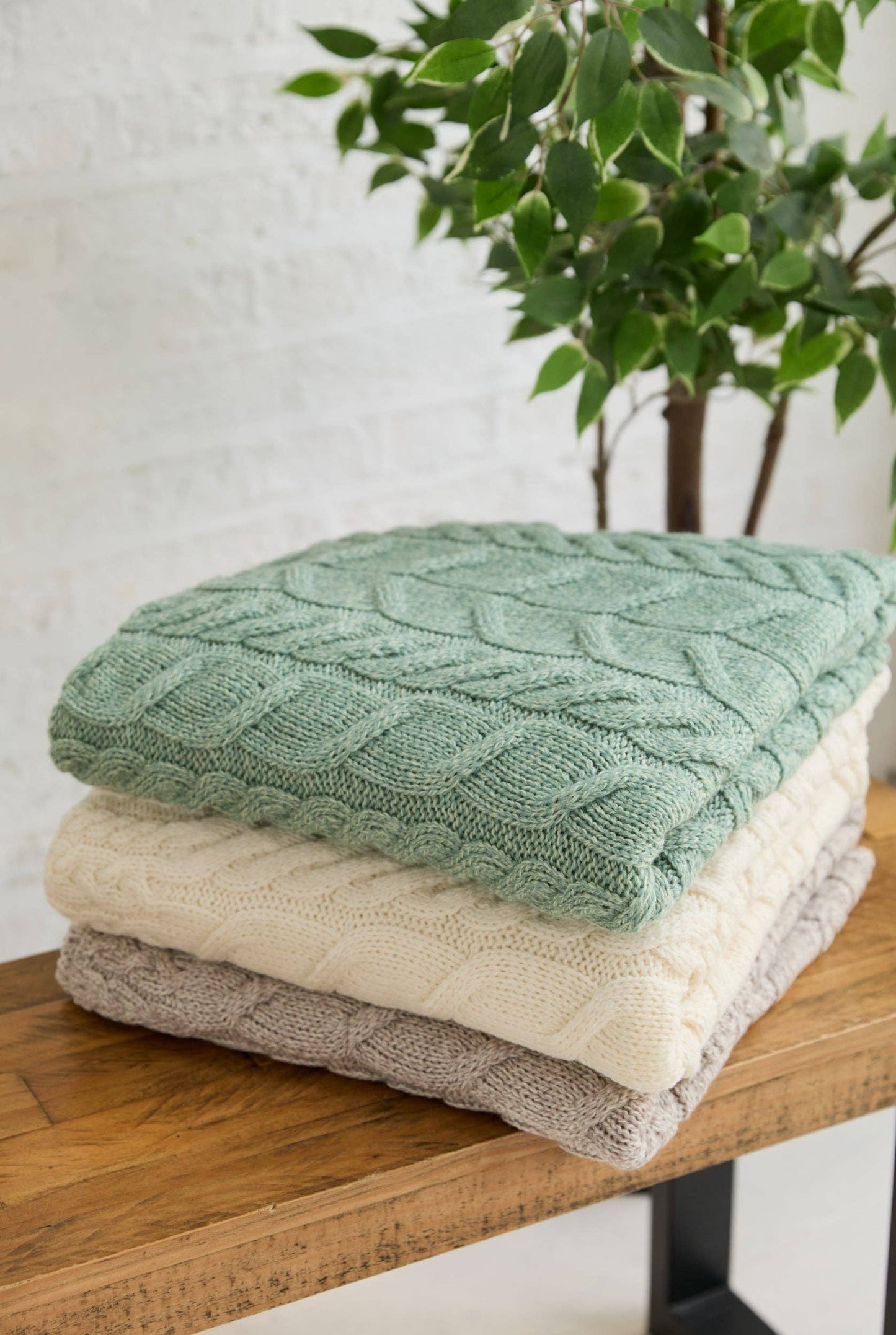 Silver Strand Supersoft Aran Cable Throw